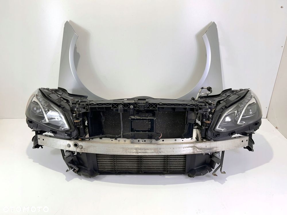 MERCEDES E W212 LIFT PAS PRZEDNI WZMOCNIENIE CHŁODNICE - 1