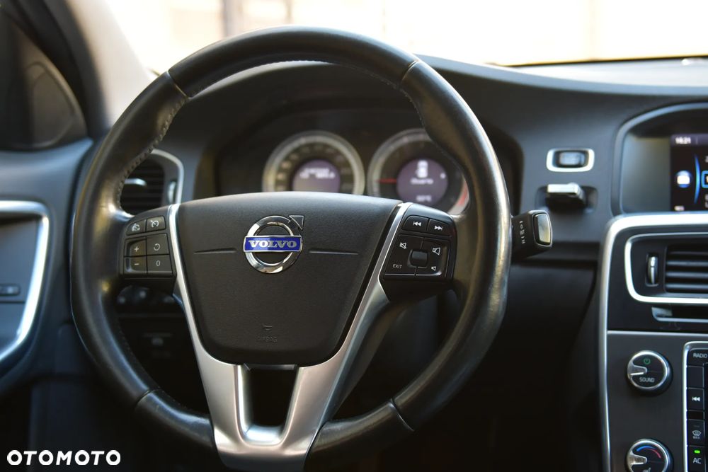 Volvo S60 D3 Momentum - 18