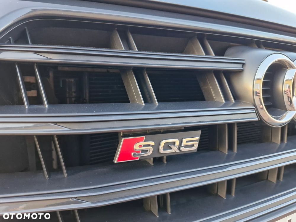 Audi SQ5 - 11