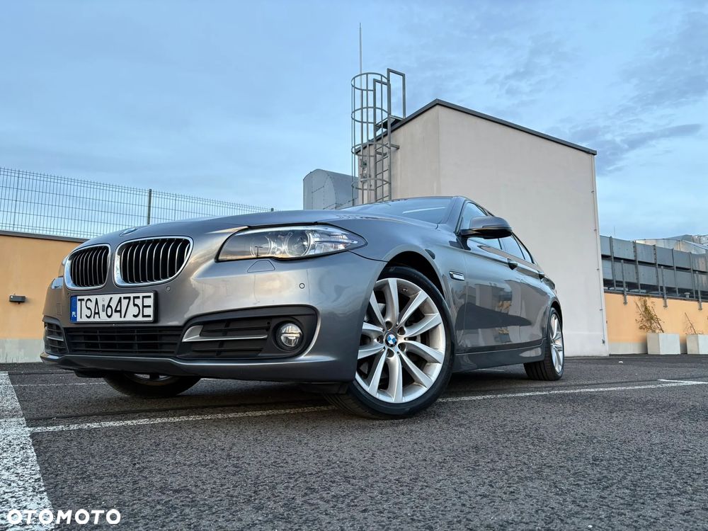 BMW Seria 5 520d xDrive - 16
