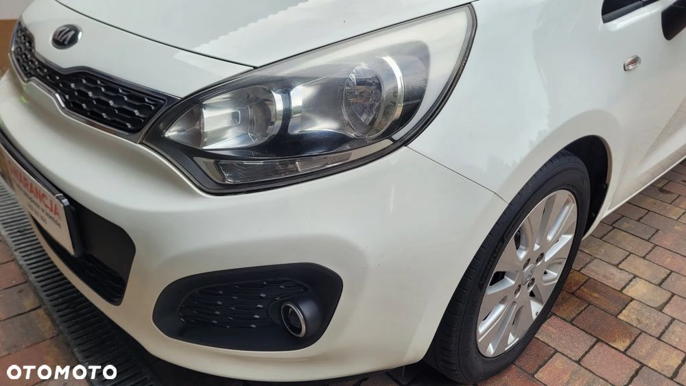 Kia Rio 1.4 Dream Team Edition - 34