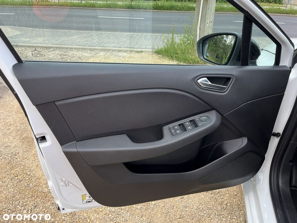 Renault Clio - 12
