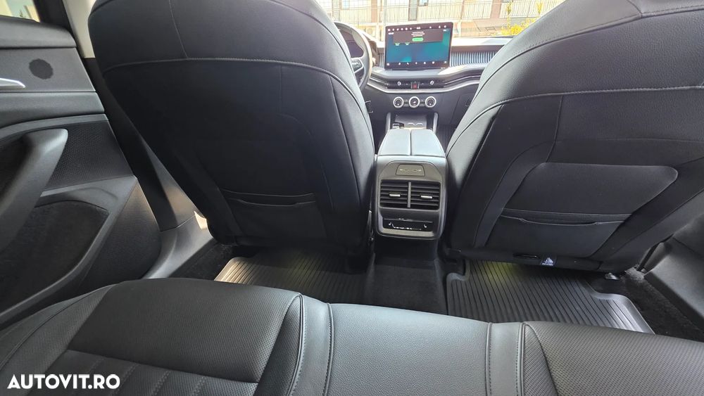 Skoda Superb 2.0 TDI 4X4 DSG Laurin & Klement - 18