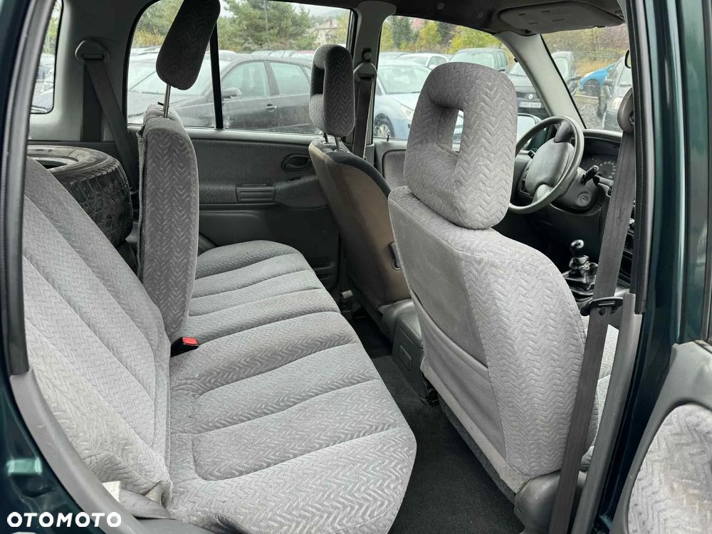 Suzuki Grand Vitara 2.0 TDi - 8