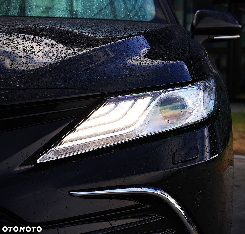 Toyota Camry 2.5 Hybrid Executive CVT - 8
