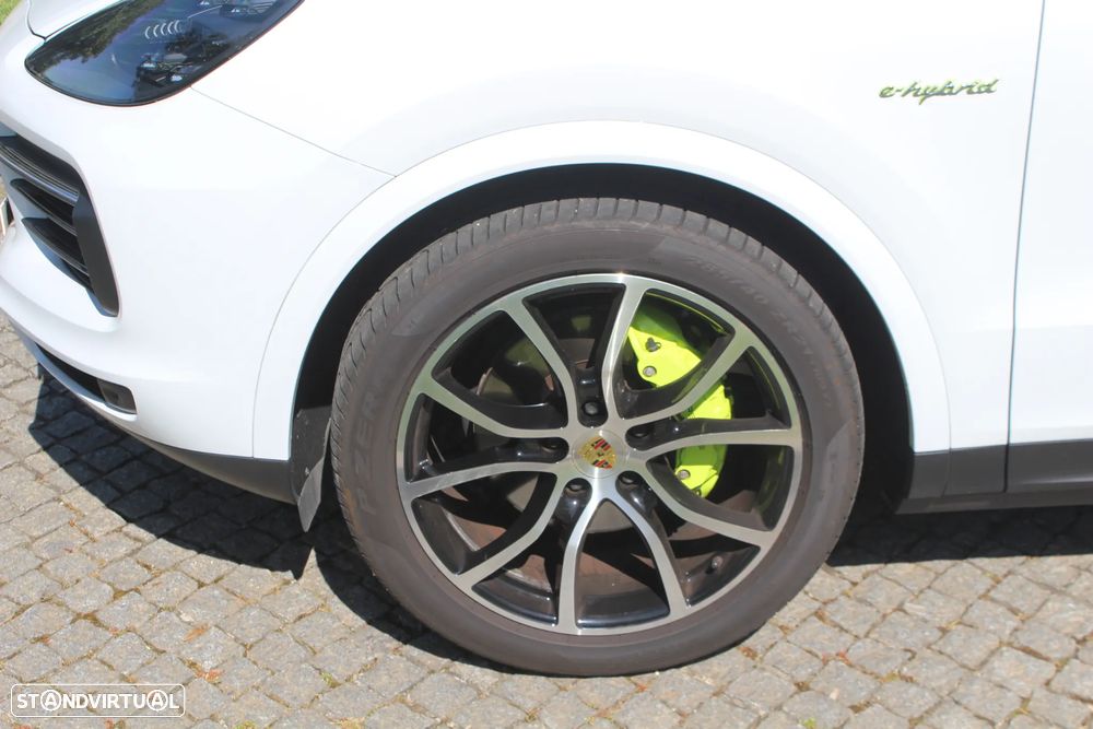 Porsche Cayenne S E-Hybrid - 12