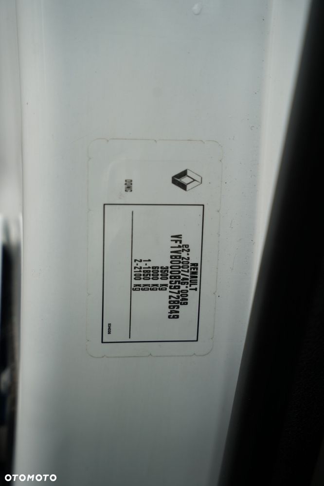 Renault MASTER DCI 170 / CHŁODNIA / THERMO KING SPECTRUM V- 500 MAX / MULTITEMPERATURA / ŚCIANA GRODZIOWA / SPROWADZONA / - 37