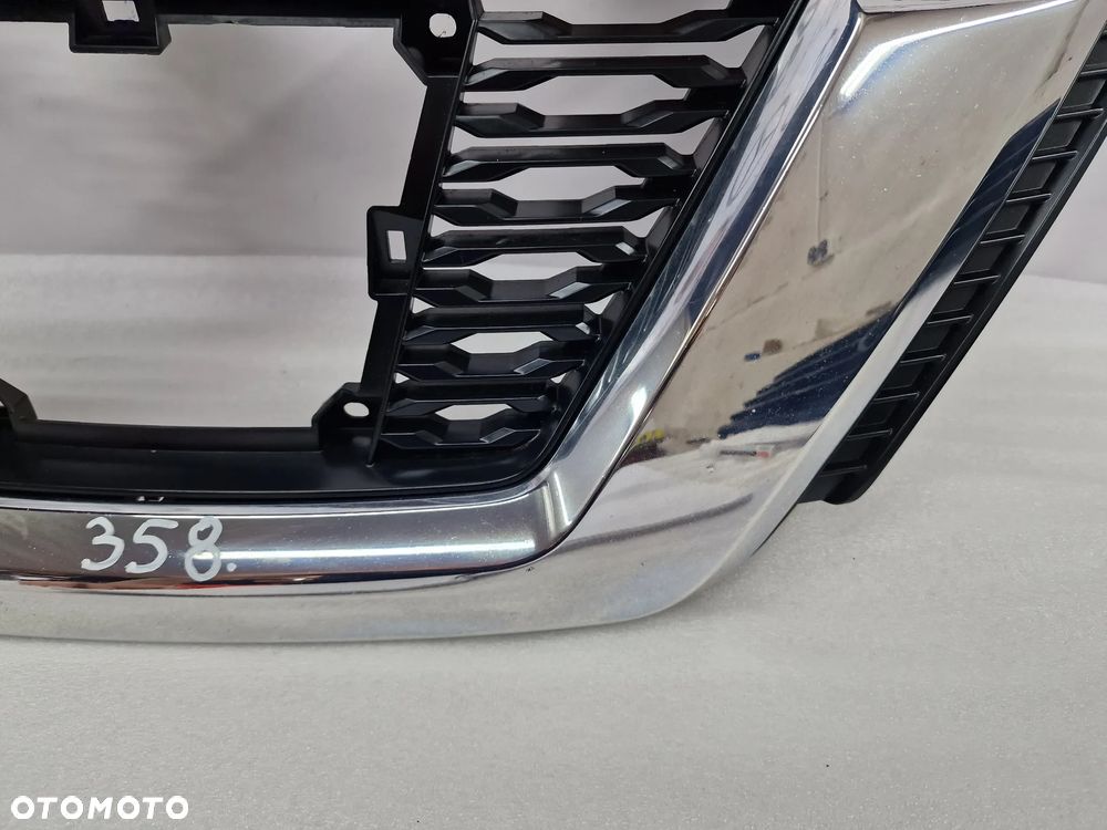 NISSAN X-TRAIL / ROGUE T32 LIFT 17- ATRAPA / GRILL PRZEDNI PRZÓD , NR 623106FR0C , NR AUKCJI GR358 - 8