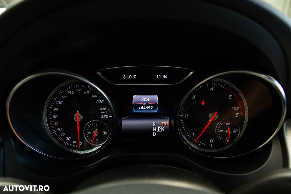 Mercedes-Benz GLA 200 (CDI) d 4Matic 7G-DCT AMG Line - 24