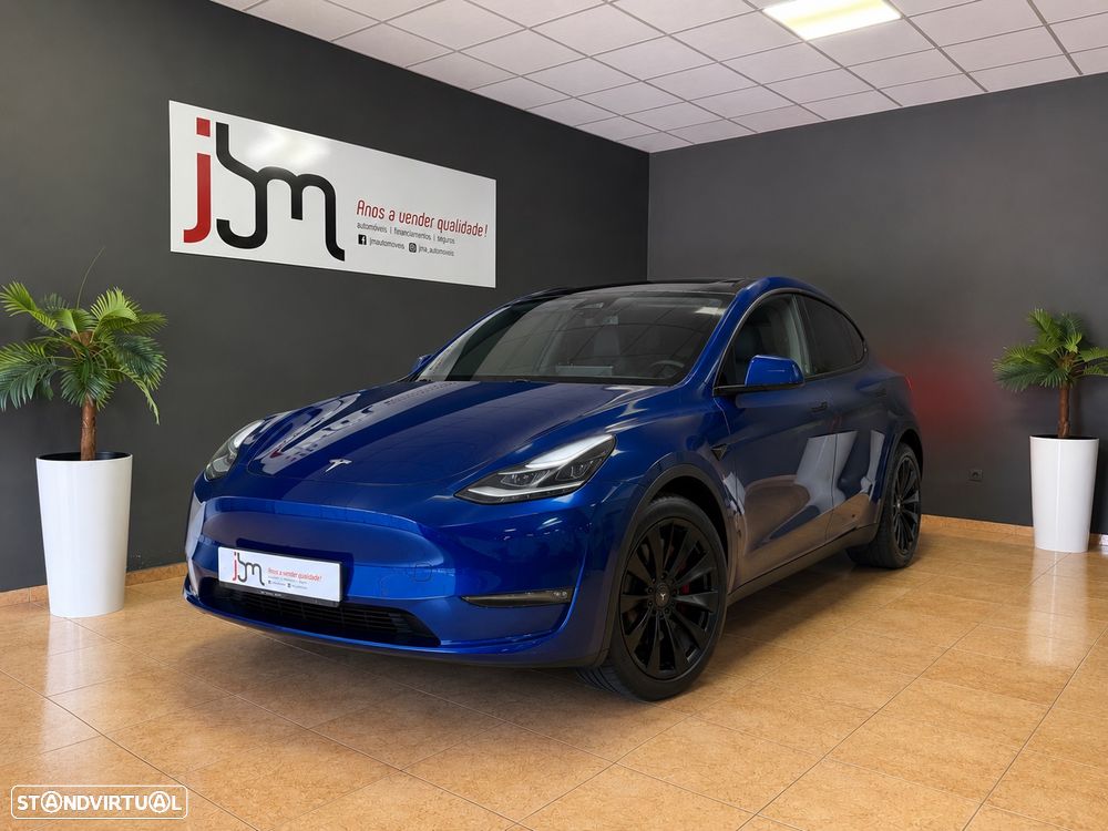 Tesla Model Y Long Range Dual Motor AWD - 1