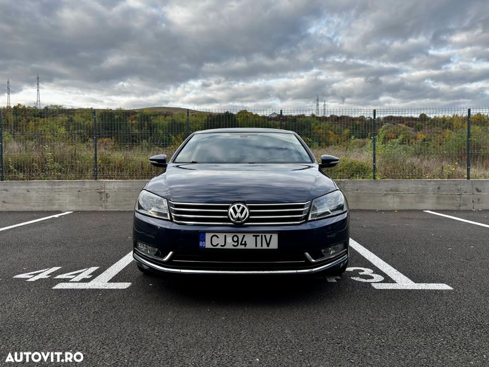 Volkswagen Passat Variant 2.0 TDI BlueMotion Technology DSG Highline - 1