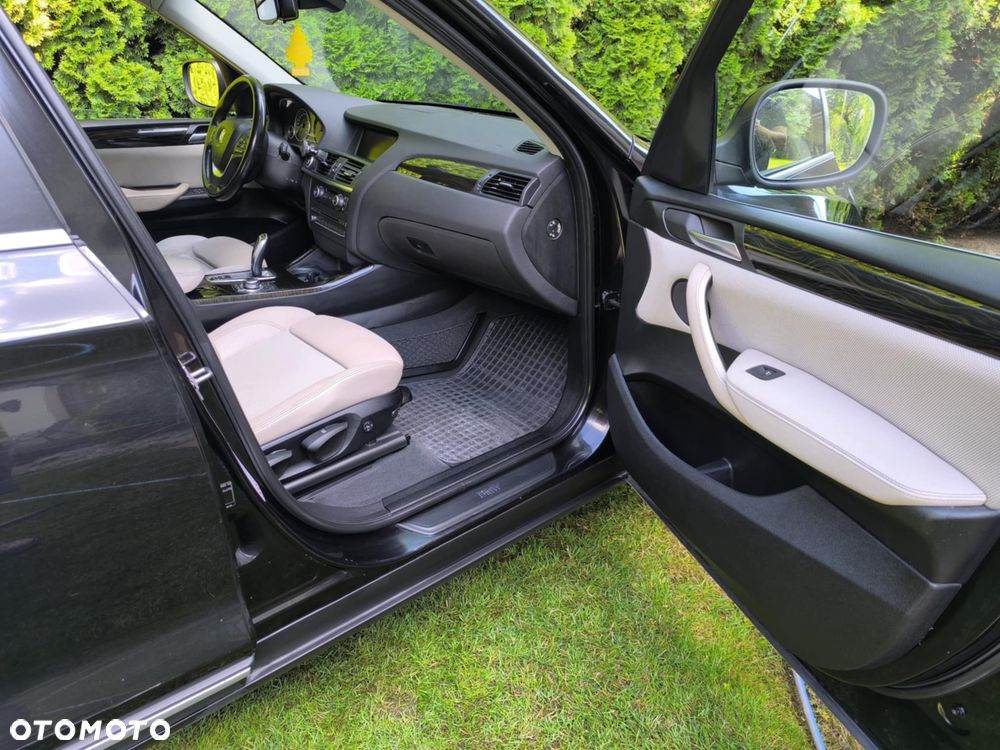 BMW X3 xDrive20d - 14