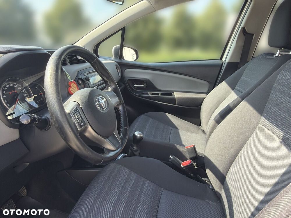 Toyota Yaris 1.0 Active EU6 - 15
