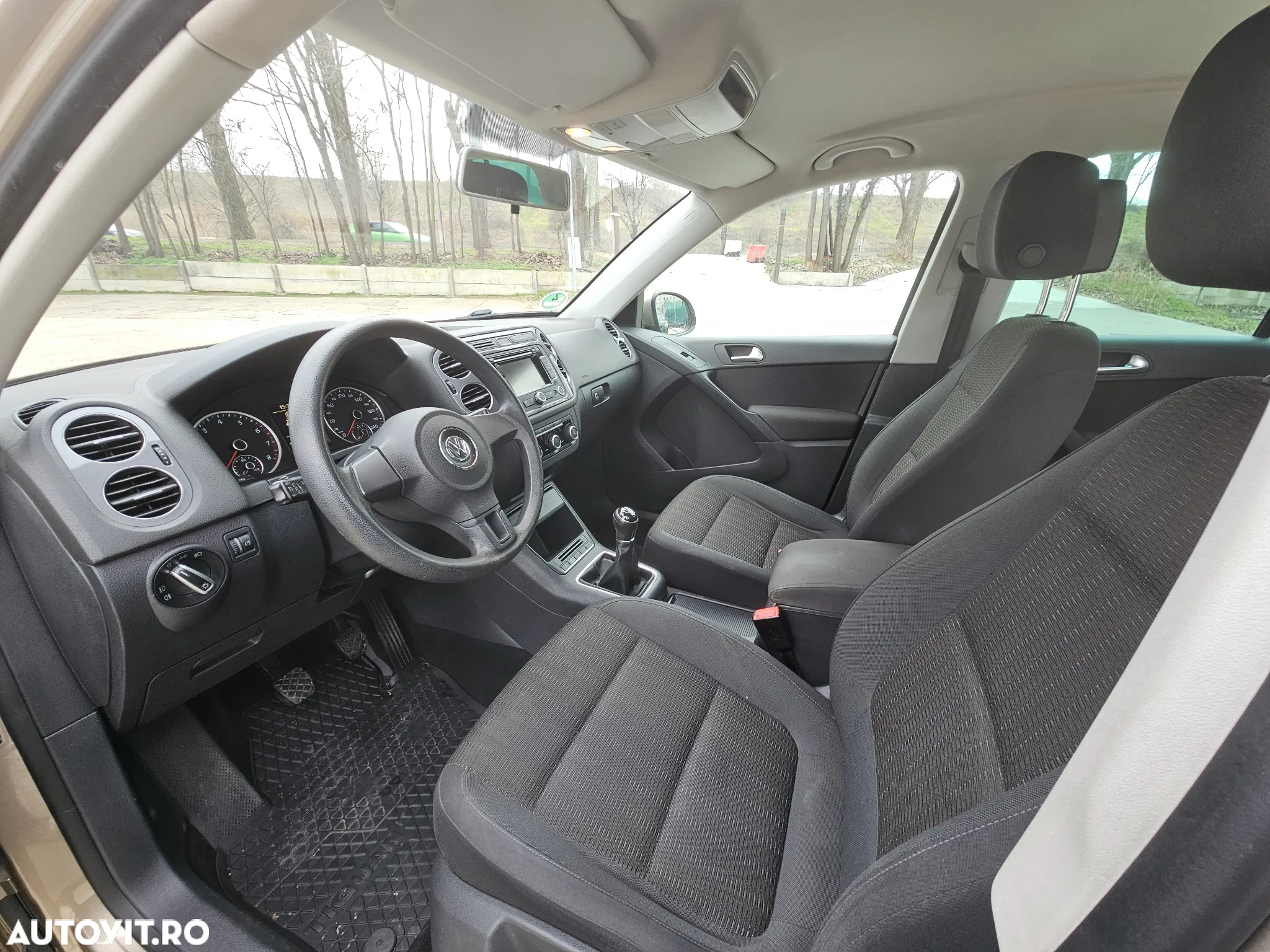 Volkswagen Tiguan 1.4 TSI BMT Sport&Style - 9