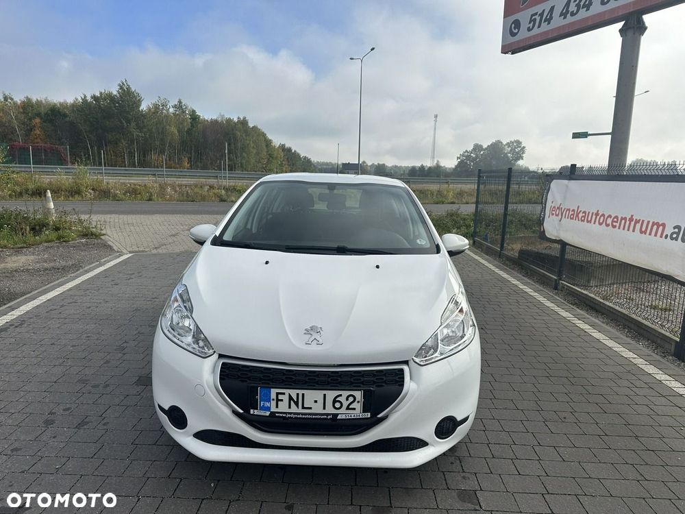 Peugeot 208 - 35