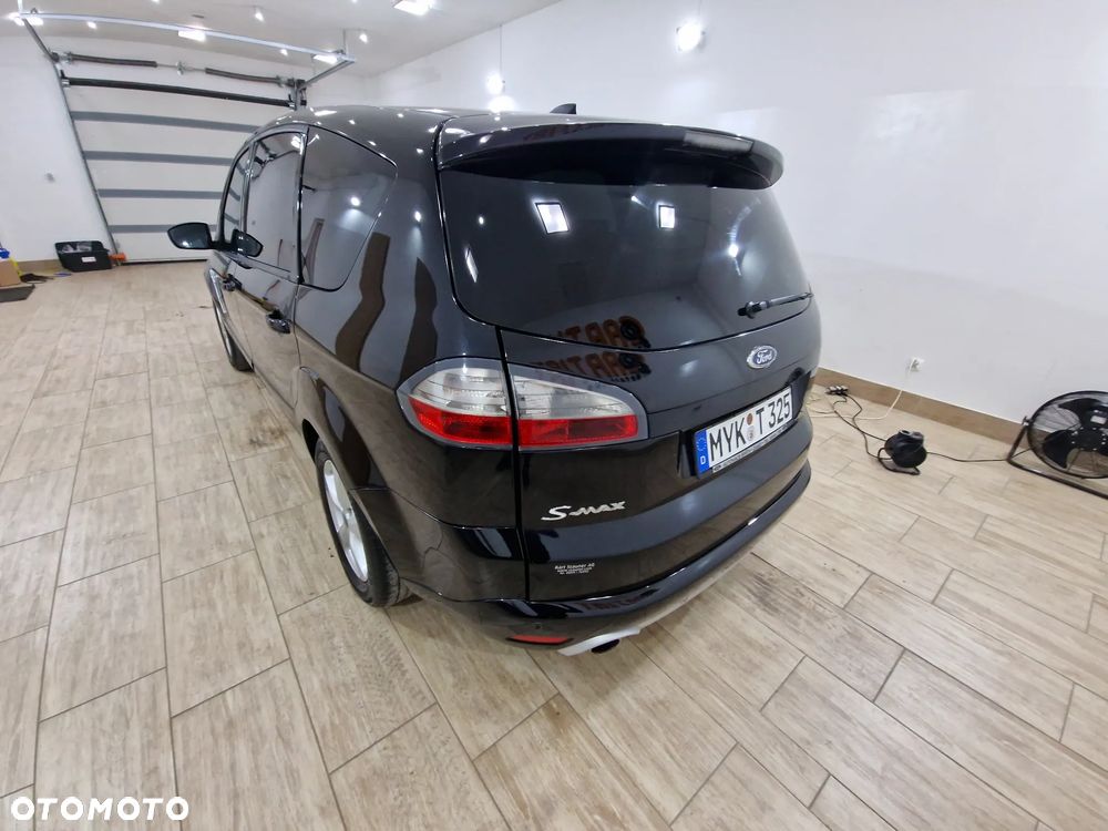 Ford S-Max 2.5 Titanium - 38