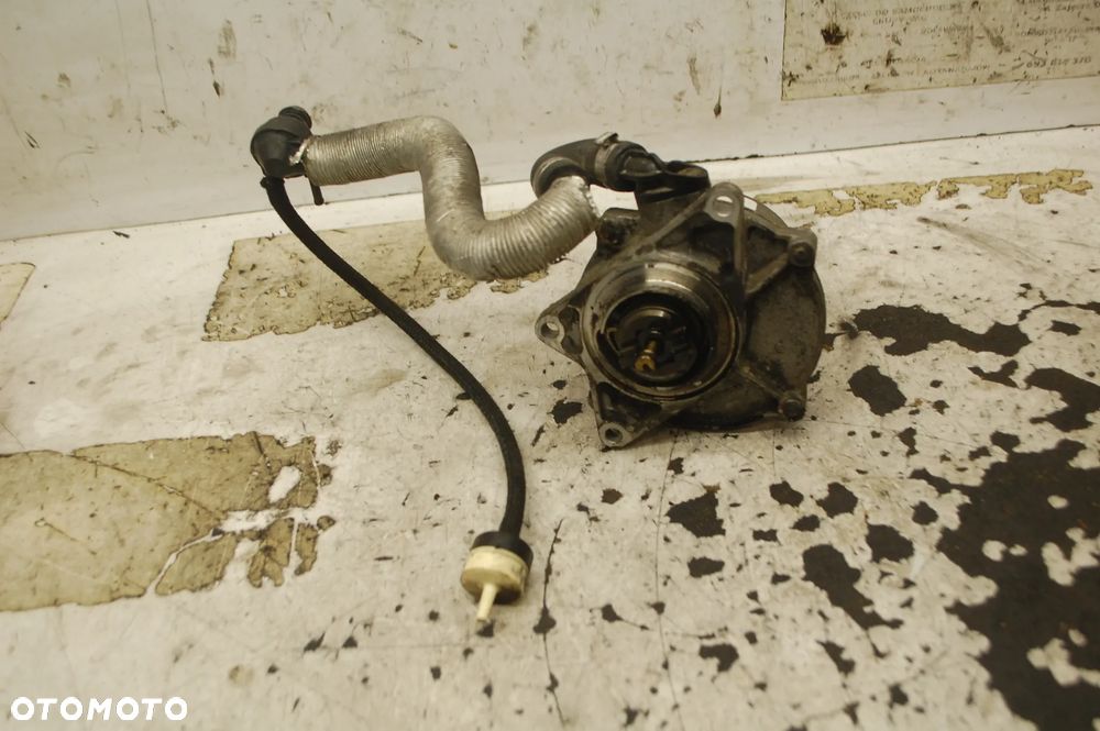 POMPA VACUM 057145100C AUDI A4 B6 2.5 TDI 01T038056 A6 C5 - 13