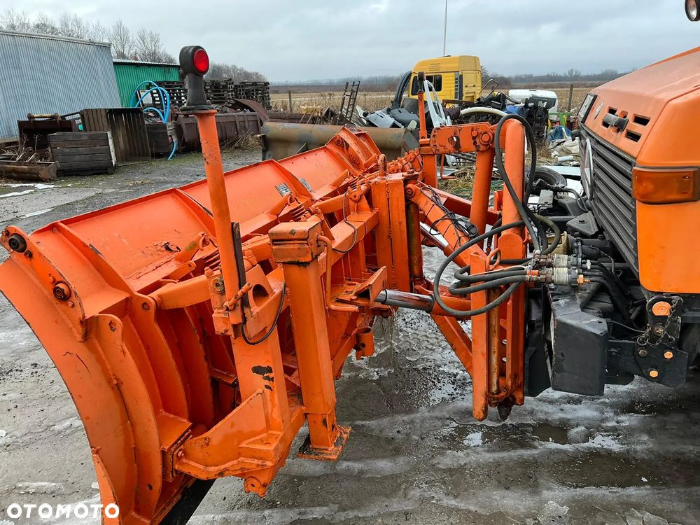 Mercedes-Benz UNIMOG 427/10 - 3