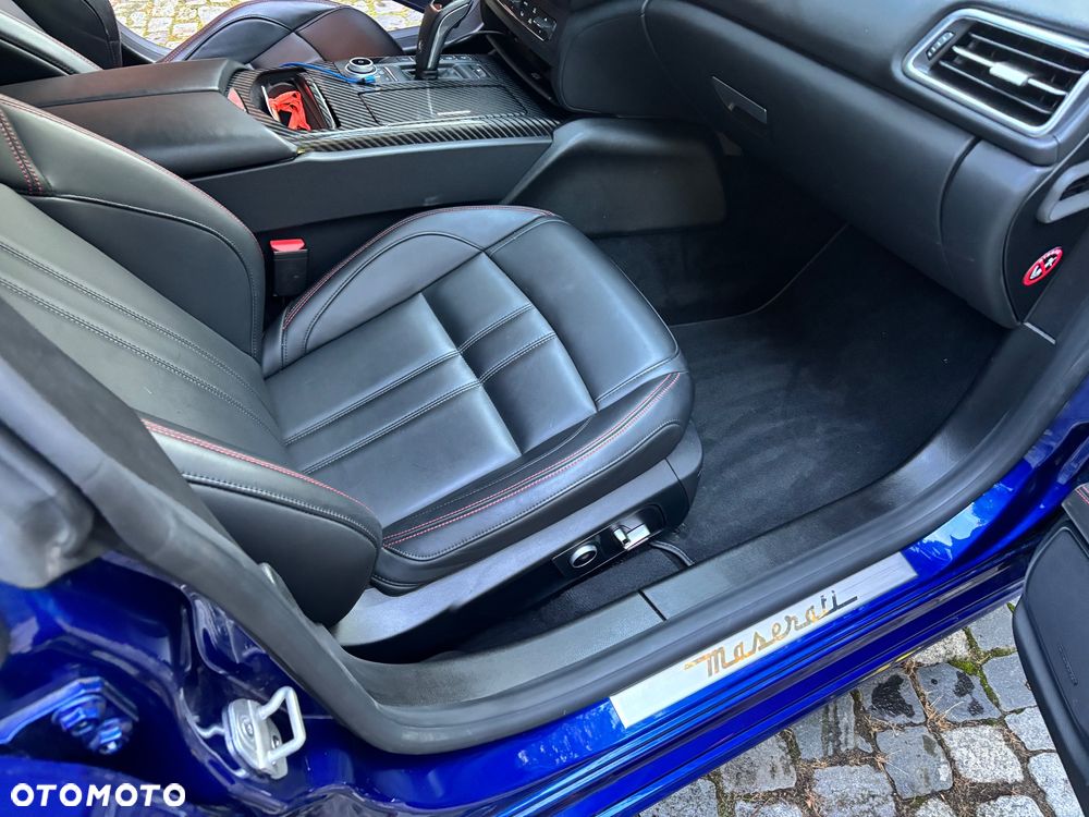 Maserati Ghibli - 12