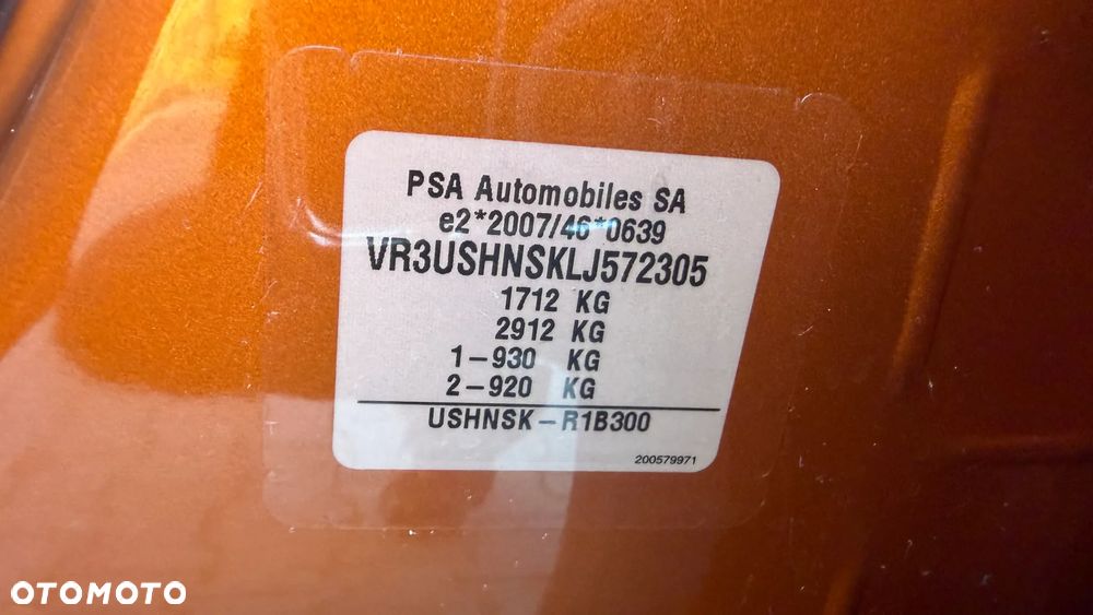 Peugeot 2008 1.2 PureTech Allure Pack S&S - 36
