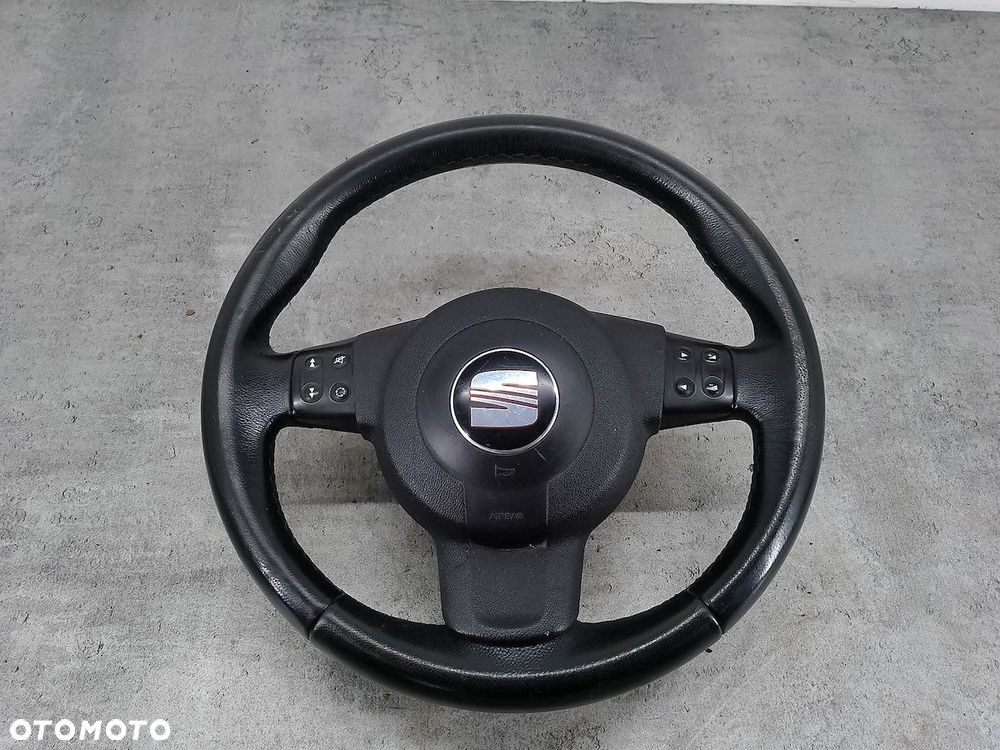 KIEROWNICA Z PODUSZKĄ SEAT TOLEDO III CV300552XXN W05P0880201K - 2