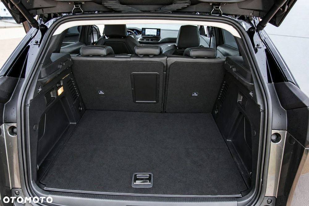 Peugeot 3008 1.6 PureTech Hybrid PHEV Allure Pack S&S EAT8 - 26