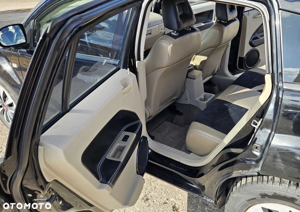 Dodge Caliber - 6