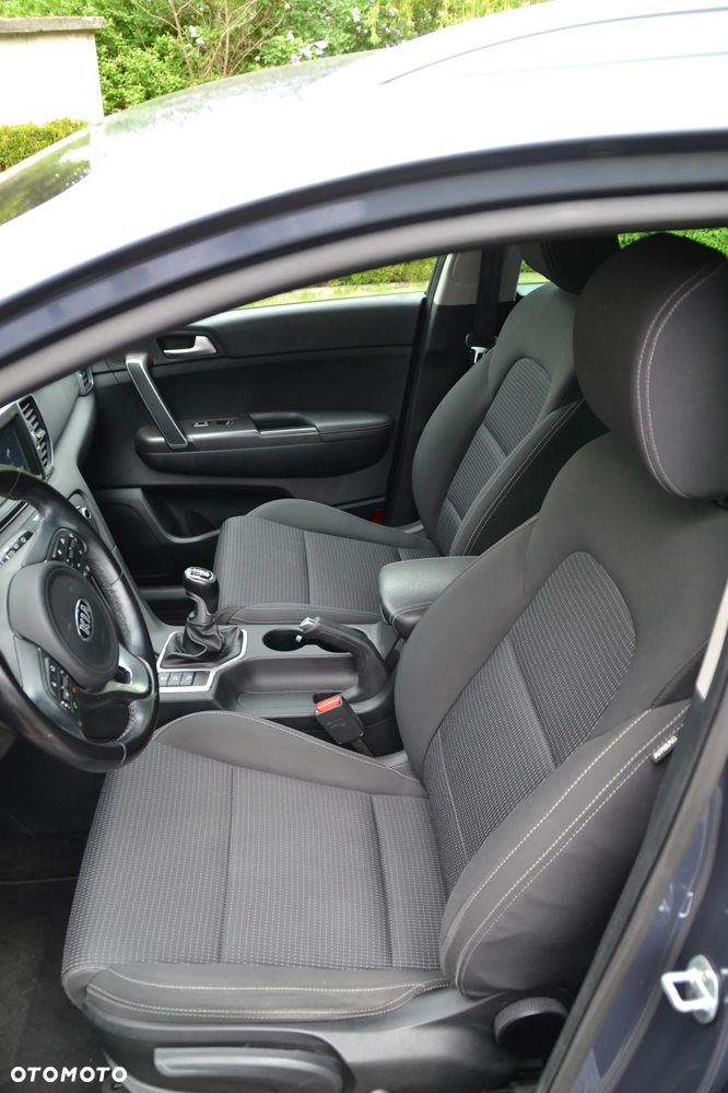 Kia Sportage 1.6 GDI 2WD ISG Dream-Team Edition - 29