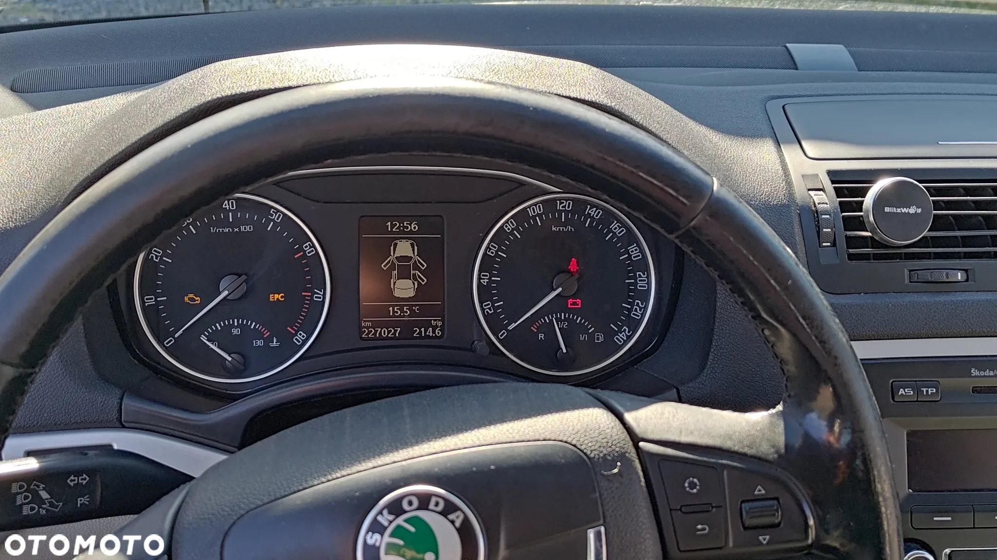 Skoda Octavia 1.6 Ambiente - 8