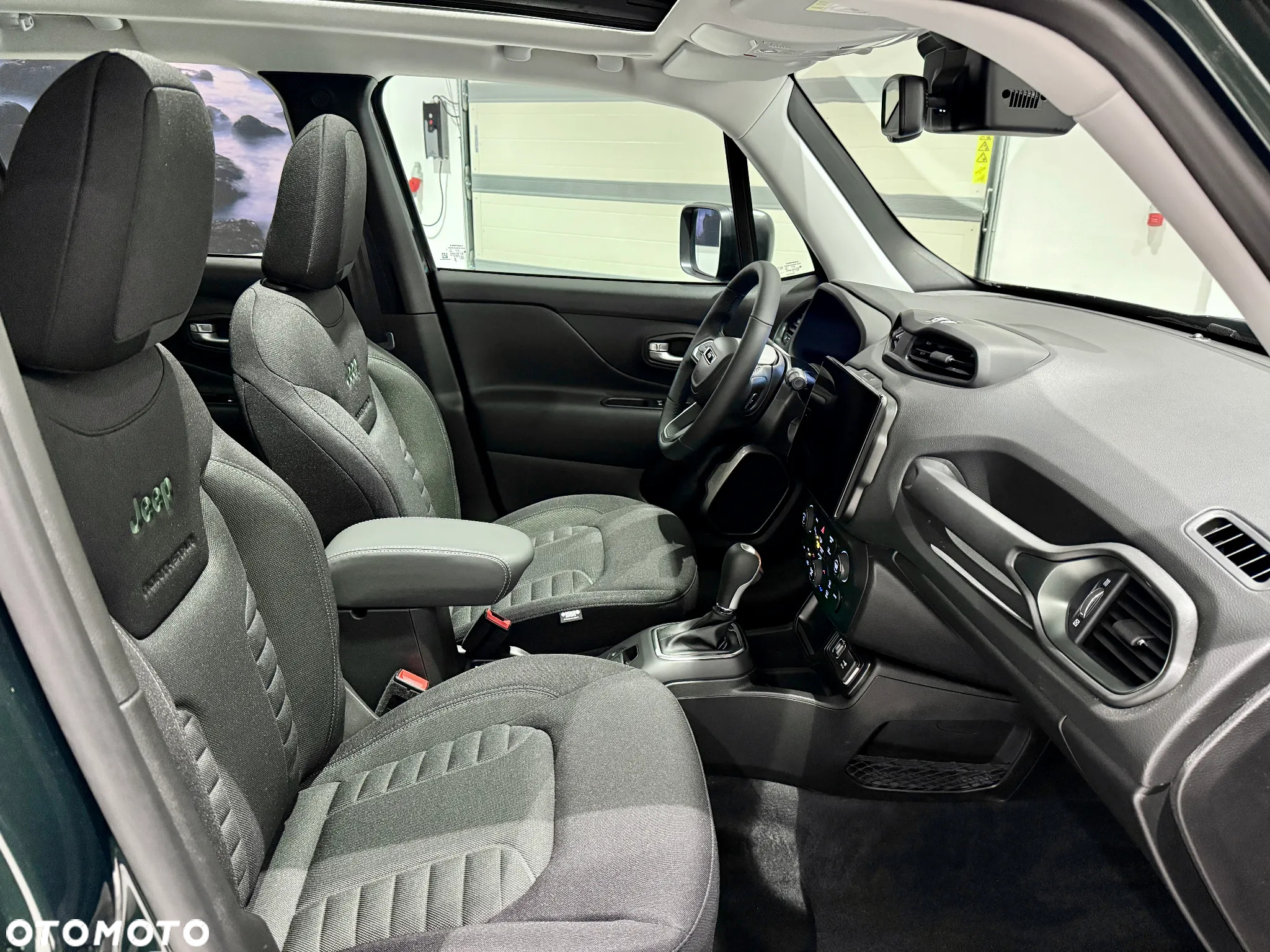 Jeep Renegade - 23