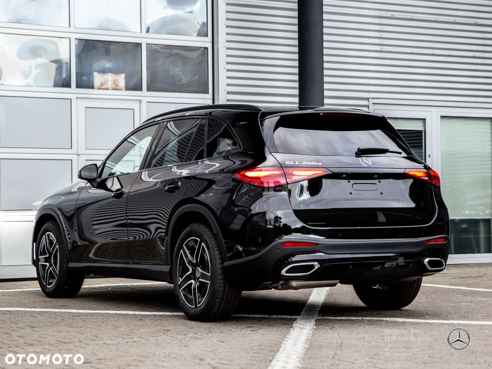 Mercedes-Benz GLC 200 d mHEV 4-Matic AMG Line - 4