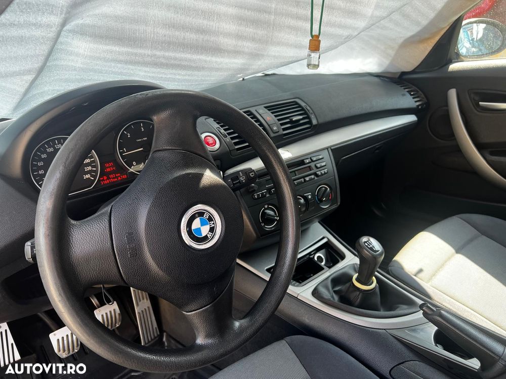 BMW Seria 1 118d - 10