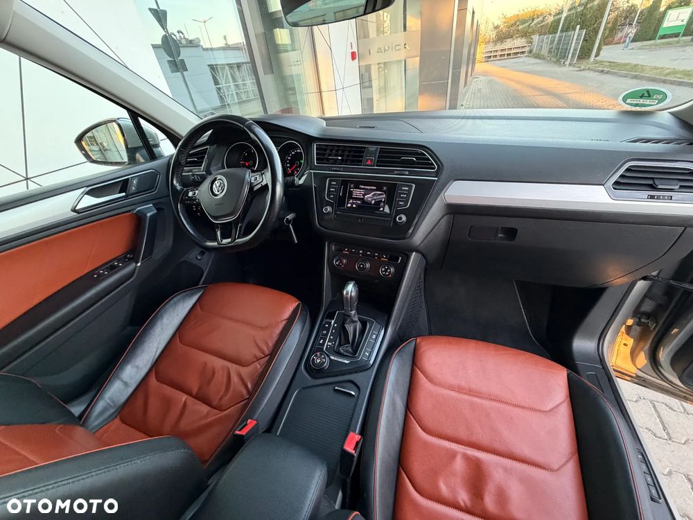 Volkswagen Tiguan 2.0 TDI SCR 4MOTION BlueMotion Technology DSG Lounge Sport & Style - 16