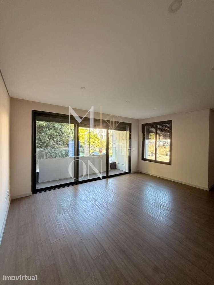Apartamento T3 novo junto à Rotunda da Boavista/Porto - Grande imagem: 4/106