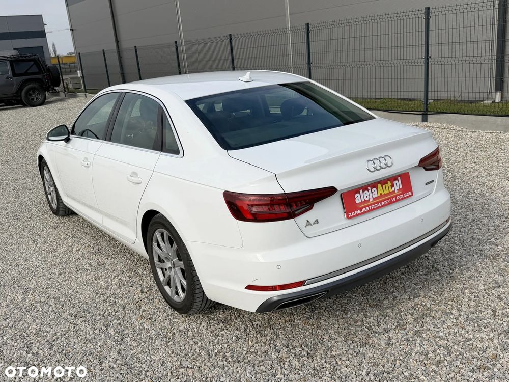 Audi A4 Limousine 45 TFSI Quattro S tronic - 6