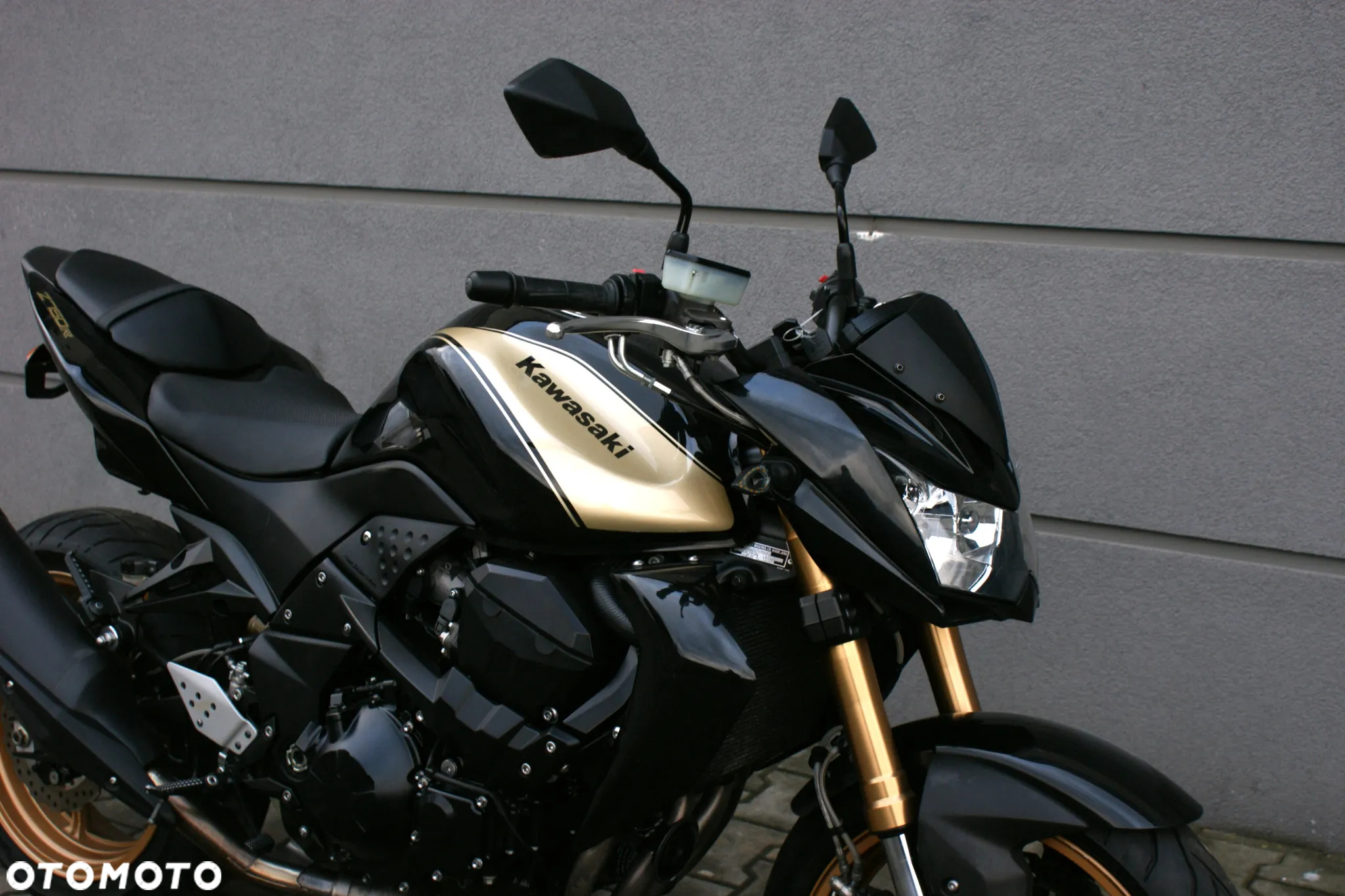 Kawasaki Z - 13