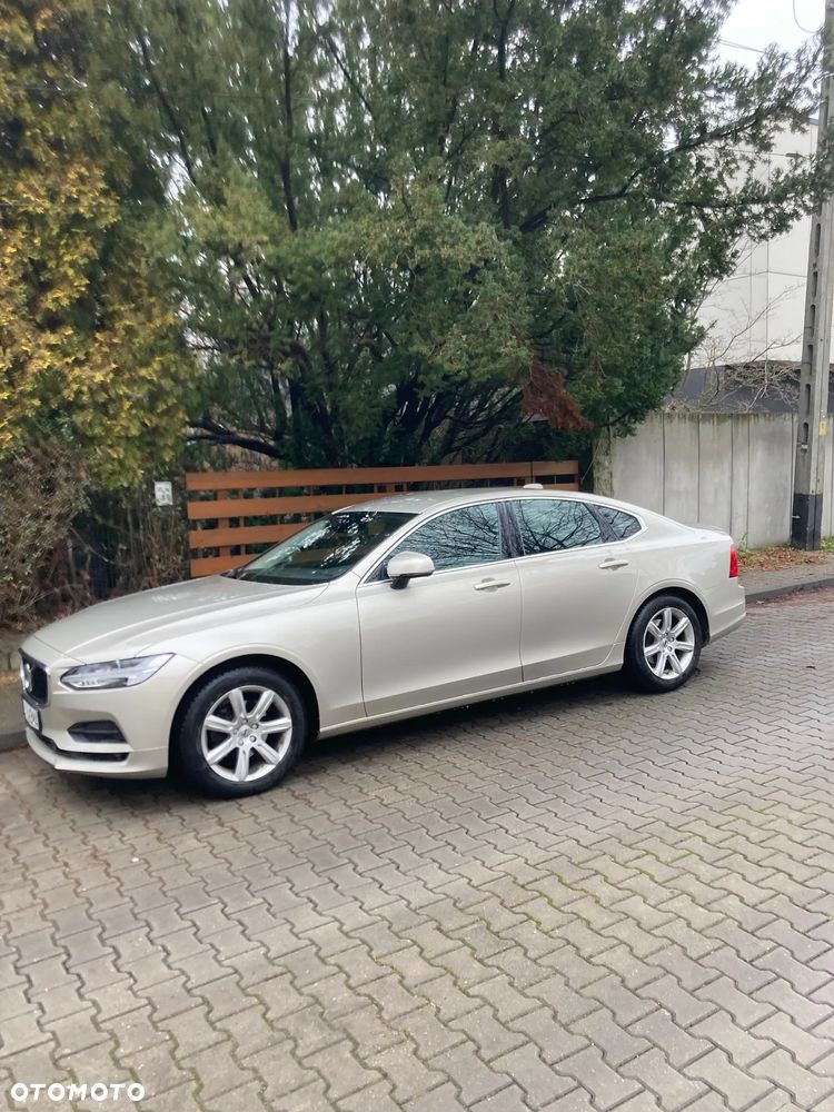 Volvo S90 D4 Momentum - 17