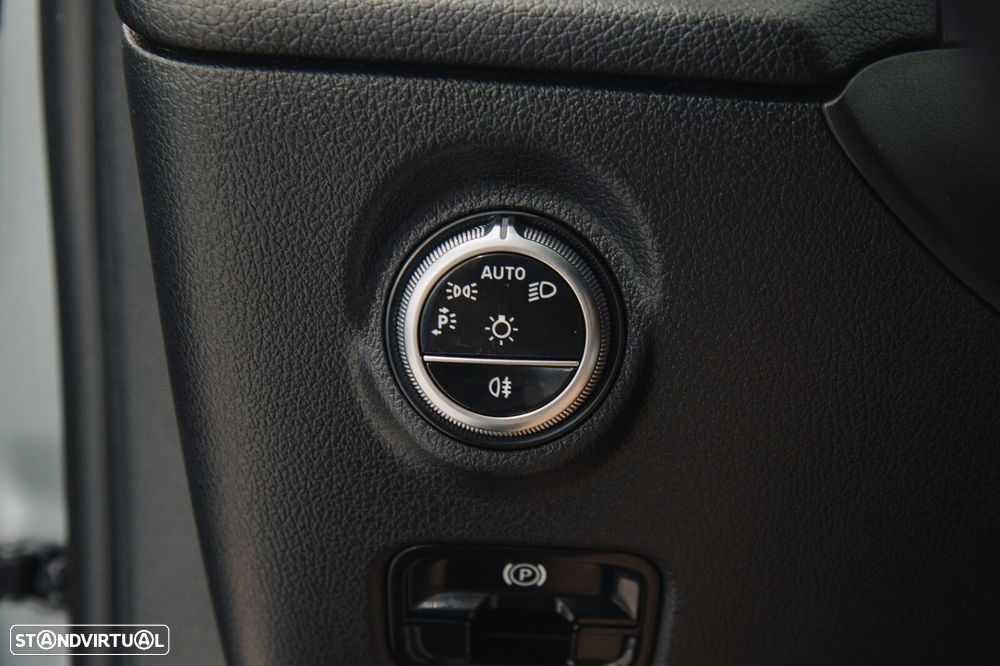 Mercedes-Benz C 200 d Avantgarde - 26
