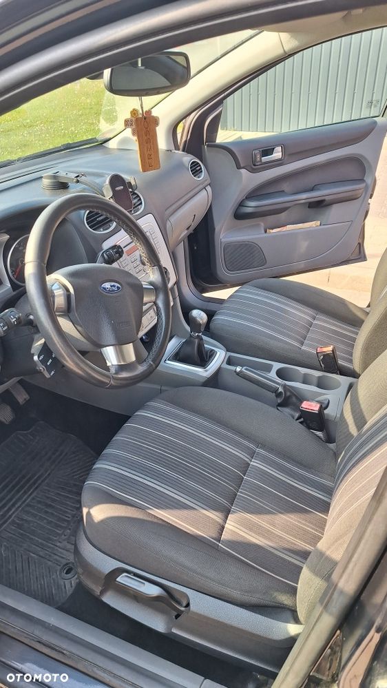 Ford Focus - 8