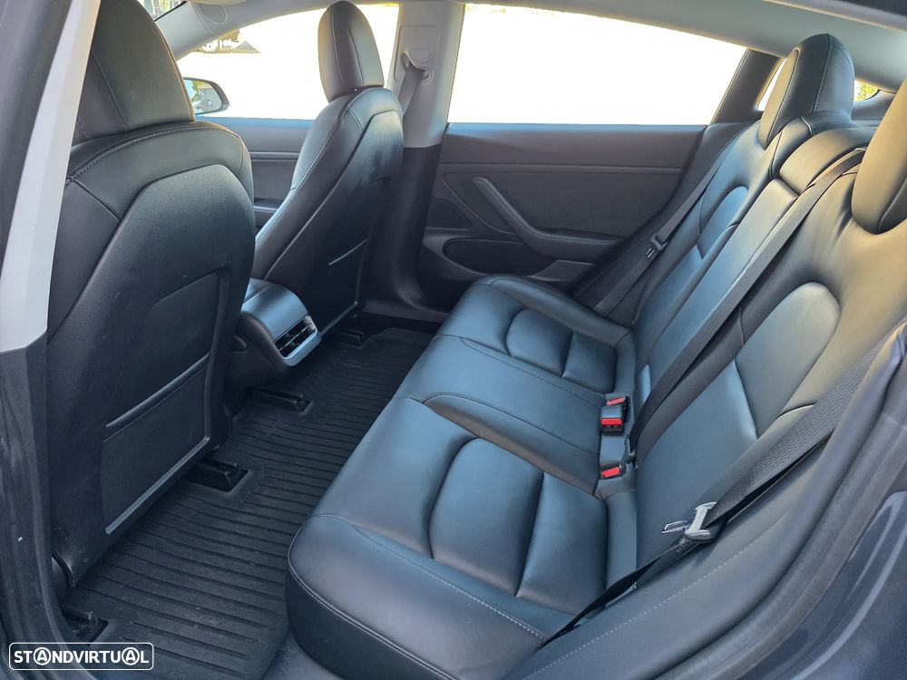 Tesla Model 3 Standard Range Plus RWD - 21