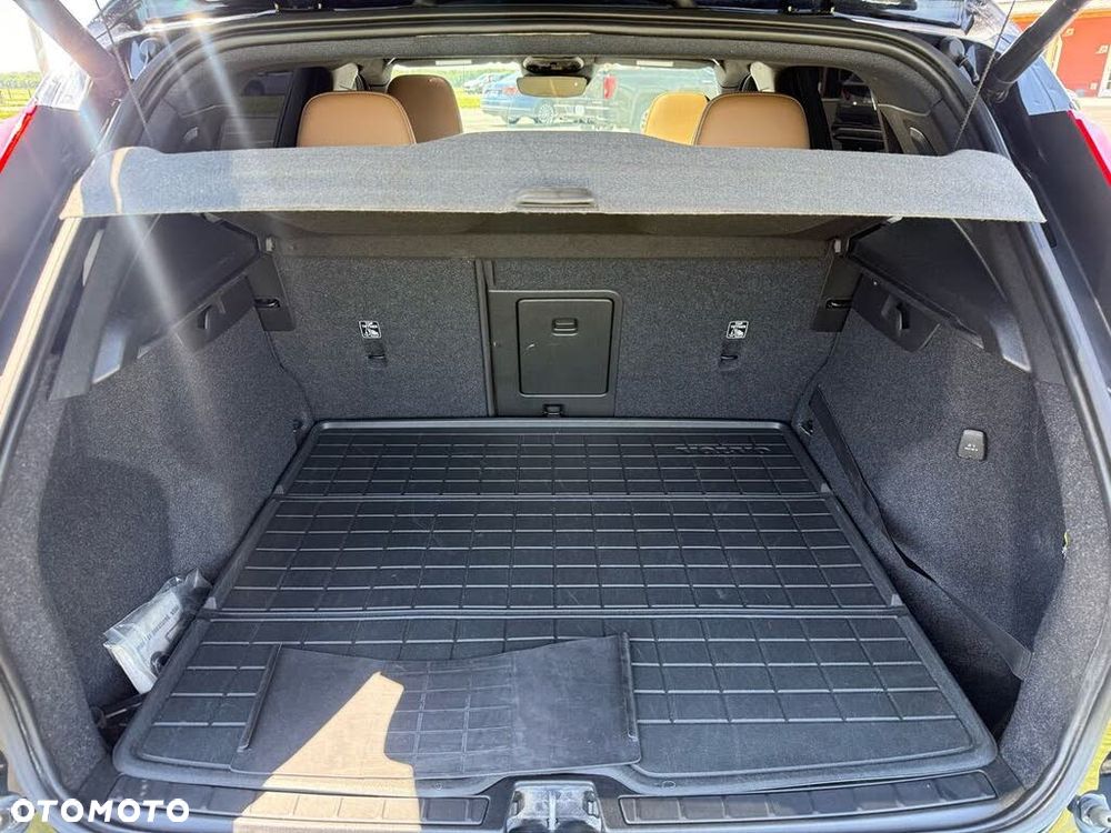 Volvo XC 40 T5 AWD R-Design - 13