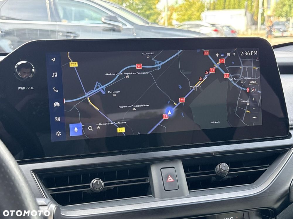 Lexus UX - 17