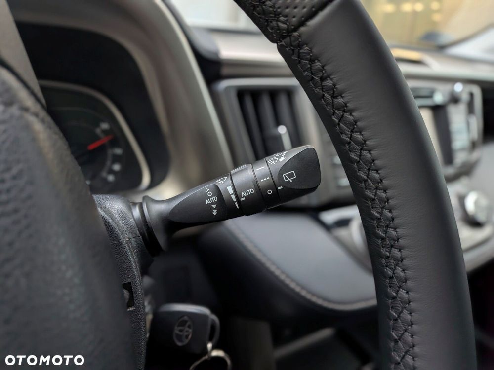 Toyota RAV4 2.0 D-4D Premium 4x2 - 25