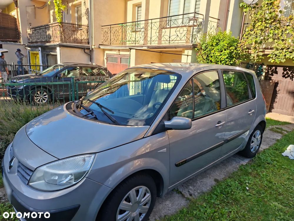 Renault Scenic 1.6 16V Expression - 9