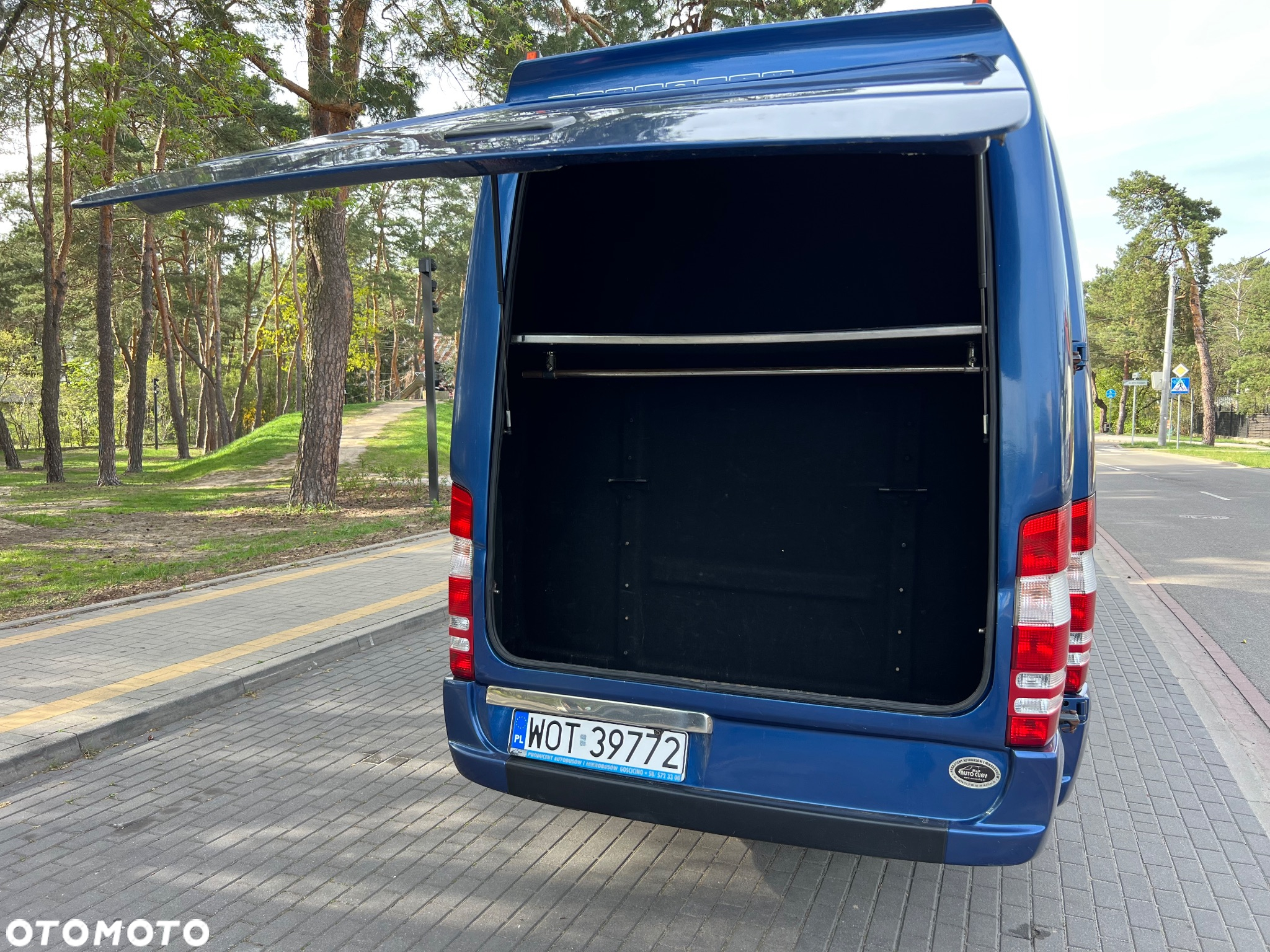 Mercedes-Benz Sprinter - 8