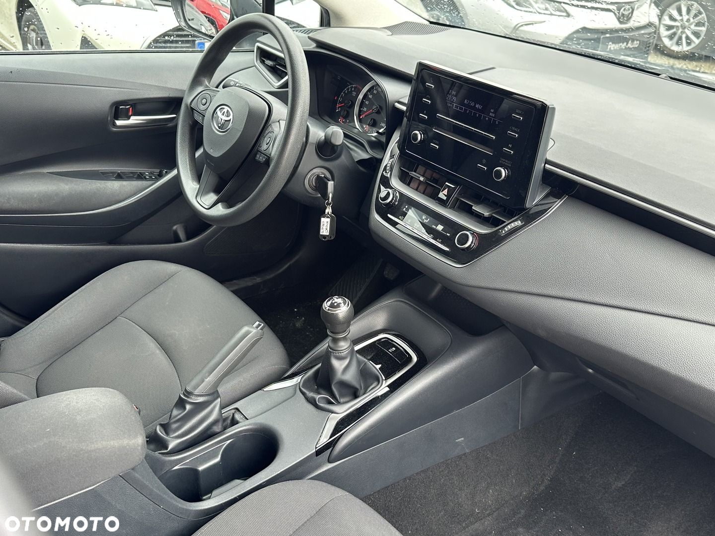 Toyota Corolla - 17