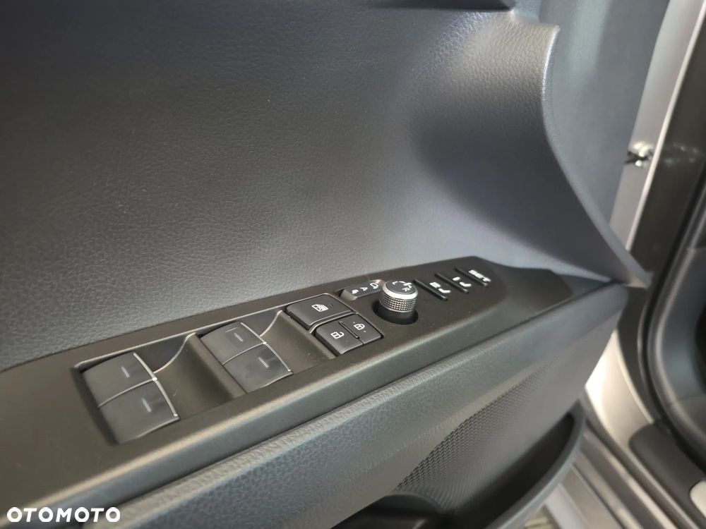 Toyota Camry 2.5 Hybrid Executive CVT - 23