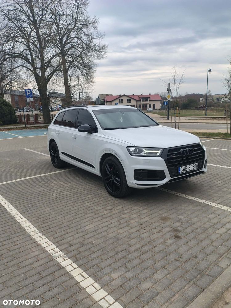 Audi Q7 - 1