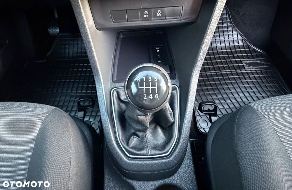Volkswagen Caddy - 26