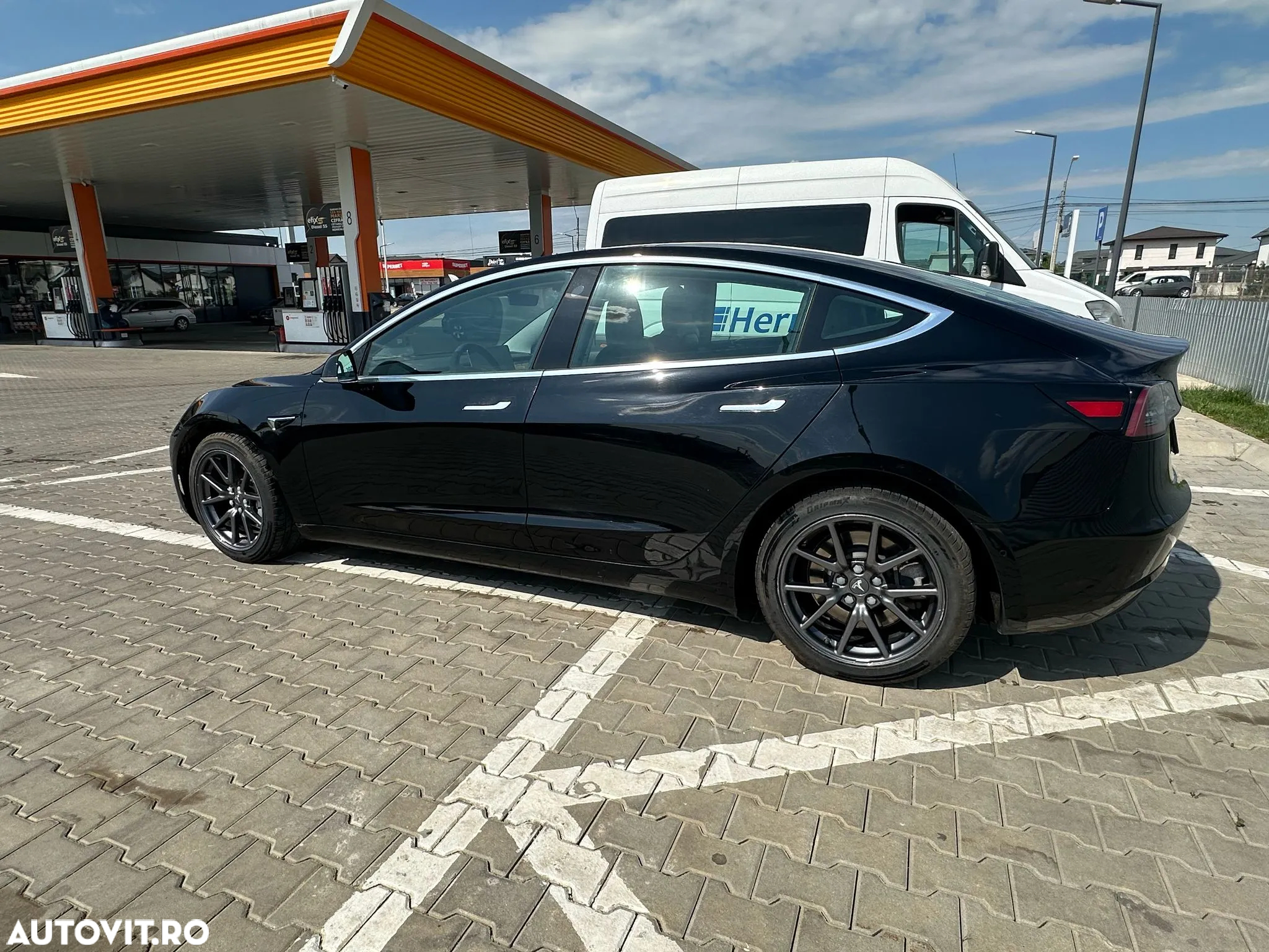 Tesla Model 3 Langstreckenbatterie Allradantrieb Dual Motor - 3